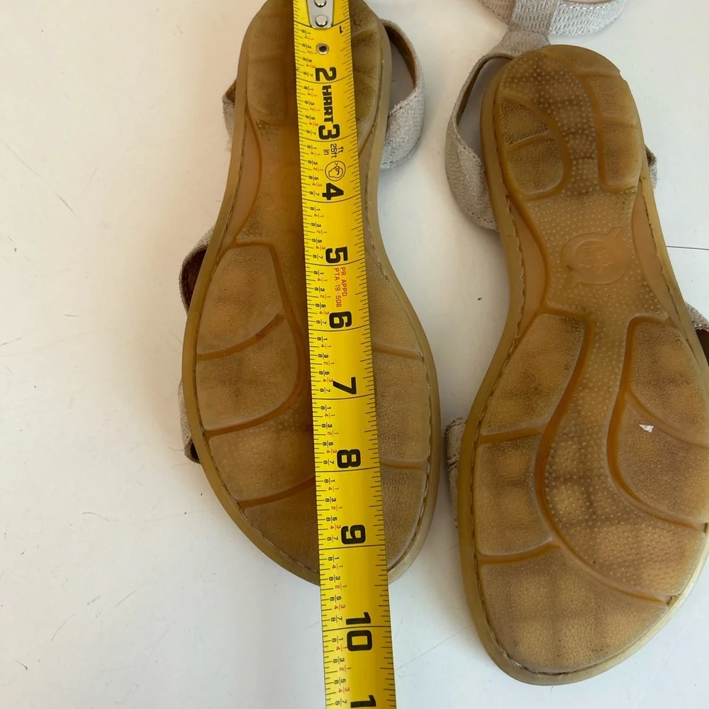 Born F20228 Gray Leather Strappy Sandals Flat Comfort Ankle Strap Sz 7 M Women’s